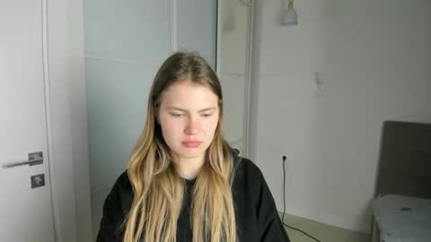 ninarihh online show from February 27, 2:54 pm