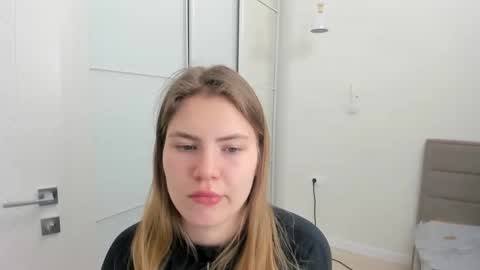 ninarihh online show from March 1, 12:01 pm