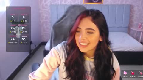 Snapshot of ninfa_ch chatting on January 4, 2:25 pm Ninfa online show from January 4, 2:25 pm