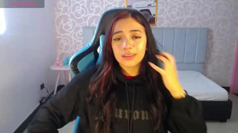 Snapshot of ninfa_ch chatting on January 10, 11:22 am Ninfa online show from January 10, 11:22 am