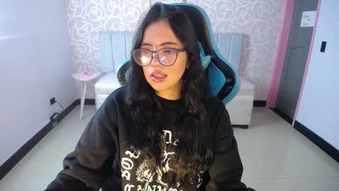 Snapshot of ninfa_ch chatting on February 20, 11:09 am Ninfa online show from February 20, 11:09 am