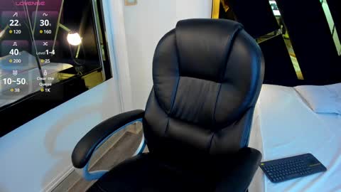 ninfomaria online show from February 1, 4:00 pm