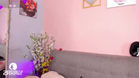 Snapshot of nini_martinii chatting on September 20, 11:11 am NINI online show from September 20, 11:11 am