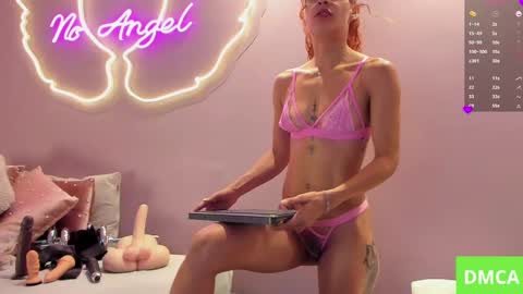 Snapshot of ninna_monroe_ chatting on March 5, 10:44 am Ninna online show from March 5, 10:44 am