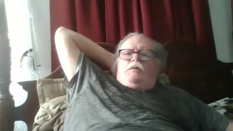 nipplechaser online show from December 9, 3:50 am