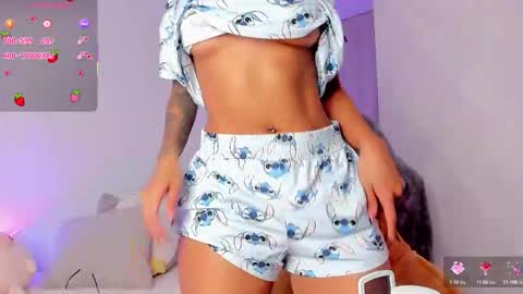 Snapshot of nix_taylor chatting on October 7, 11:46 pm Nix online show from October 7, 11:46 pm