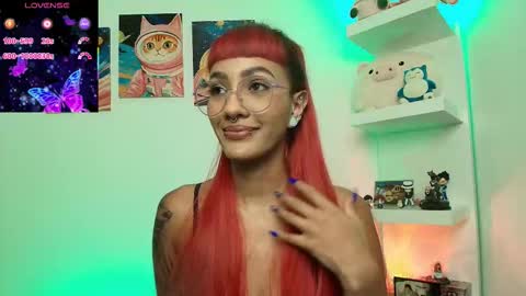 Snapshot of nix_taylor chatting on November 27, 10:12 pm Nix online show from November 27, 10:12 pm