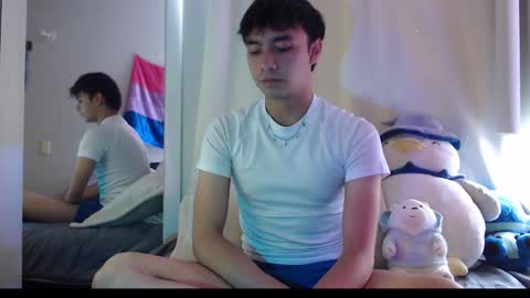 Snapshot of noah_blaze chatting on November 13, 7:46 pm Noah Blaze online show from November 13, 7:46 pm