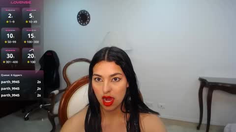 Noah  online show from February 3, 7:21 pm