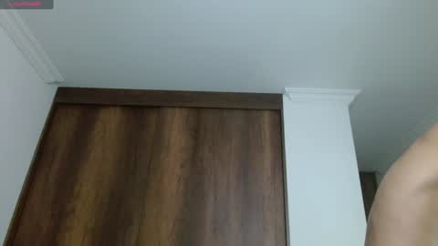 Noah online show from February 2, 4:32 pm