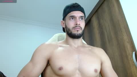 Noah online show from February 27, 5:36 pm