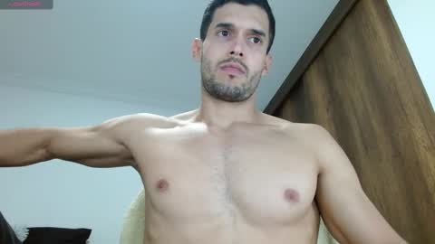 Noah online show from March 8, 11:28 pm