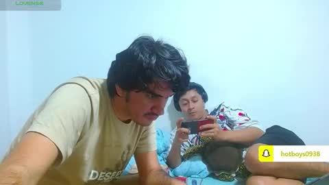 noah_meyer_ online show from October 22, 7:57 pm