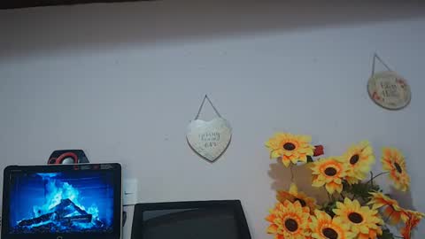 Noah Millers online show from January 13, 9:30 am