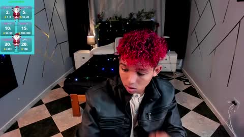 noah_smith04 online show from December 16, 11:44 am