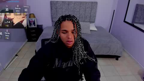 noah_smith04 online show from January 13, 12:13 pm