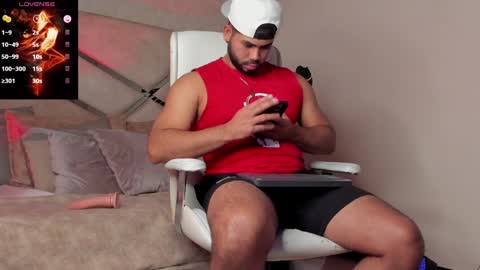 Noah online show from December 26, 4:04 pm