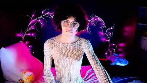 Noah Xtar online show from October 8, 8:45 am