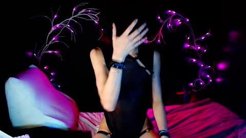 Noah Xtar online show from October 26, 2:06 am