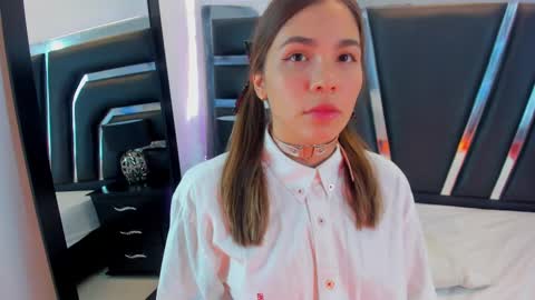 Snapshot of noawallace chatting on January 17, 8:44 pm noawallace online show from January 17, 8:44 pm