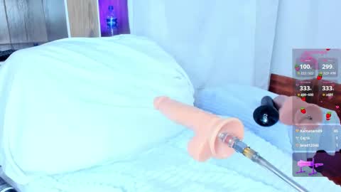 Snapshot of noehmi13 chatting on September 24, 11:41 pm NhAndrea online show from September 24, 11:41 pm