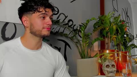 kevin online show from February 11, 3:18 am