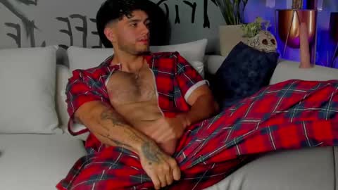 kevin online show from February 22, 3:56 am