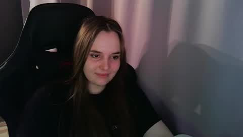 Snapshot of noir_ember_ chatting on September 22, 11:12 am noir_ember_ online show from September 22, 11:12 am