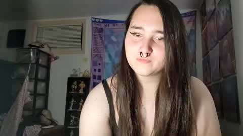 nonbinarybeauty20 online show from March 5, 8:00 am