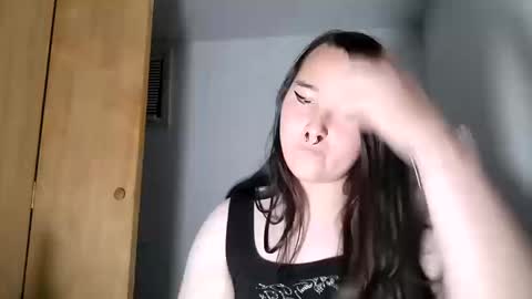 nonbinarybeauty20 online show from October 14, 2:01 am