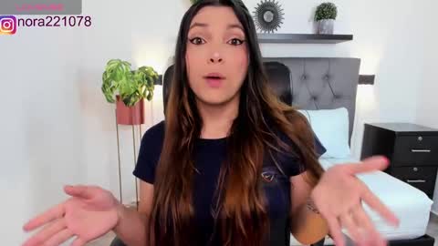 Snapshot of nora22xx chatting on February 8, 7:27 pm Nora online show from February 8, 7:27 pm