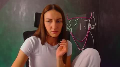 Snapshot of nora_n chatting on September 13, 7:24 pm Nora online show from September 13, 7:24 pm