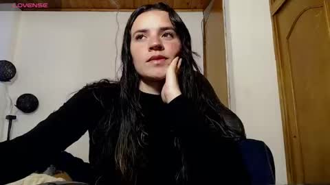 noreen_ online show from October 28, 10:34 pm