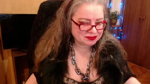 Snapshot of norma_gin chatting on December 15, 11:42 pm miss Tress online show from December 15, 11:42 pm