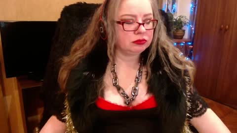 Snapshot of norma_gin chatting on December 31, 11:28 pm miss Tress online show from December 31, 11:28 pm