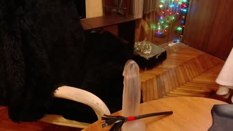 Snapshot of norma_gin chatting on February 13, 2:45 am miss Tress online show from February 13, 2:45 am