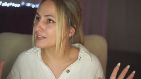 Tina online show from December 10, 10:37 pm