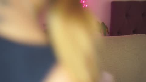 Tina online show from December 20, 10:05 am