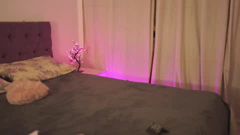 Tina online show from March 11, 6:30 pm