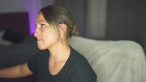 Tina online show from September 9, 8:08 pm