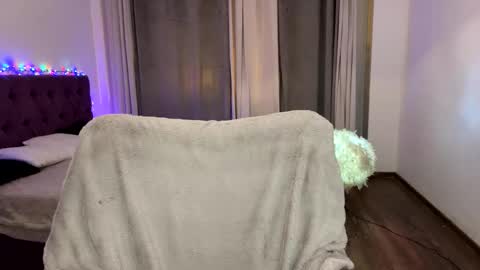 Tina online show from November 23, 11:48 pm