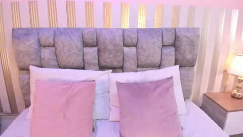 NOVA online show from November 7, 9:04 pm