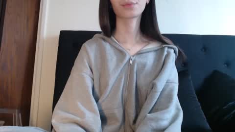 Olivia online show from December 17, 7:15 pm