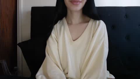 Olivia online show from November 23, 4:40 pm