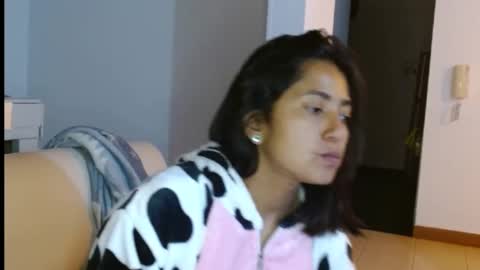 novaperotti online show from December 28, 4:51 am