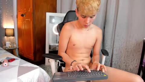 NovayBrian online show from February 8, 9:03 am