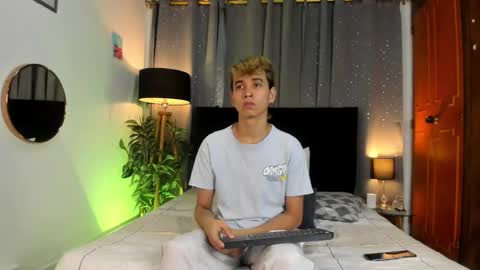 NovayBrian online show from February 20, 4:39 am