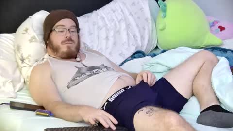 Snapshot of nudie_loops chatting on December 31, 4:06 am nudie_loops online show from December 31, 4:06 am