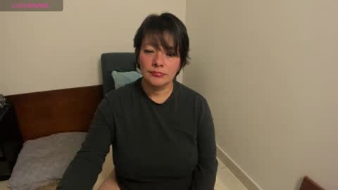 nuit_rose online show from January 16, 1:58 am