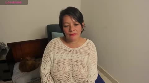 nuit_rose online show from February 4, 4:48 am